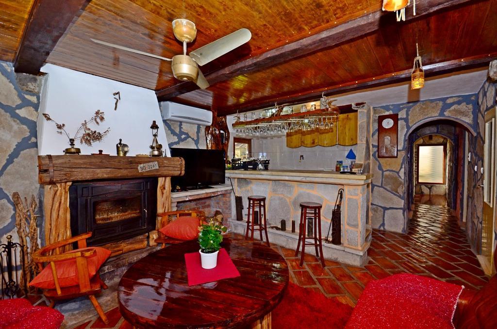 Apartment Jovicevic Rijeka Crnojevića Rum bild